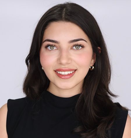 Headshot of Alice Pascalev